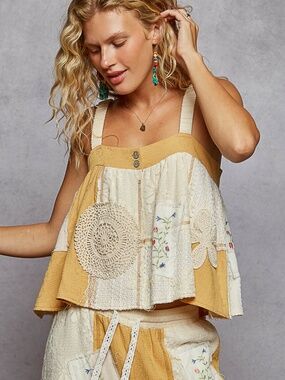"The Sunnie" TOP Honey Gold Feminine Patch Top